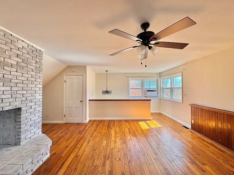 139 Jefferson Hts #3 — Photo 15