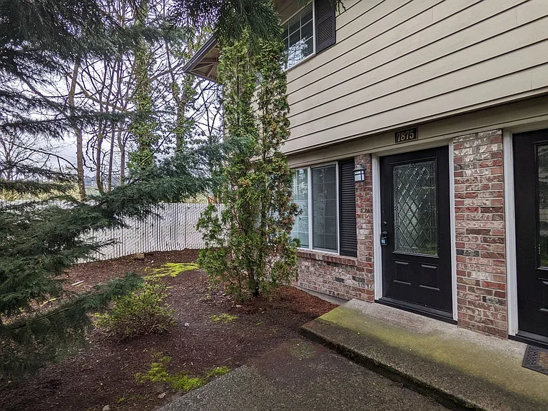 7833-7875 SE Johnson Creek Blvd — Photo 58