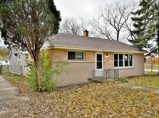 476 N Oak St, Elmhurst, IL 60126