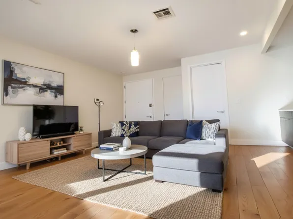 171 Suydam Street image 1 of 15