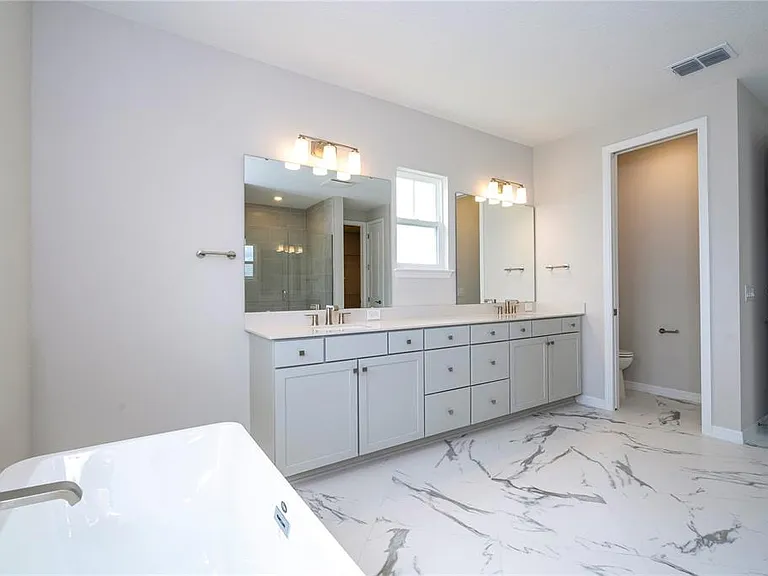450 Winter Grove Blvd — Photo 74
