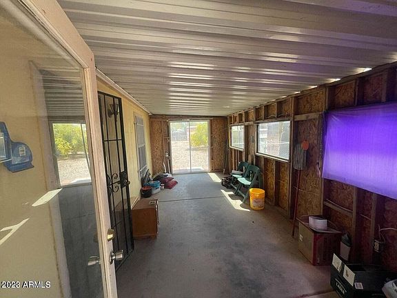4th image of 242 W LINCOLN Avenue