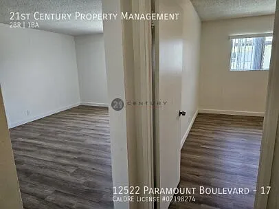 12522 Paramount Blvd #17 — Photo 11