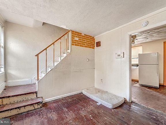 5th image of 1070 Niagara Rd