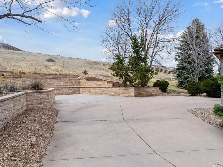 5 Tamarade Dr — Photo 19