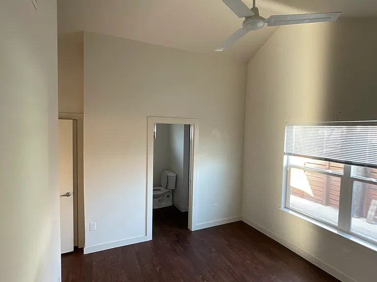 4532 Congo St — Photo 9