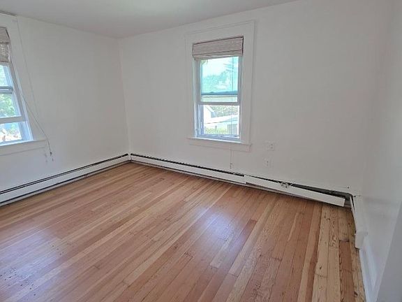 5th image of 127 Union Ave APT 2