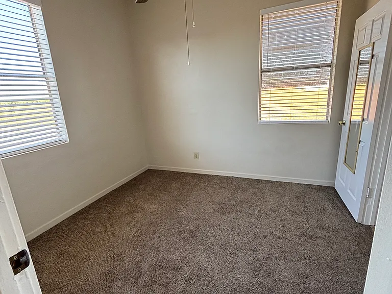 15930 E State Highway 120 — Photo 11
