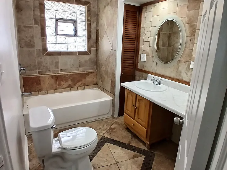 2615 N Newcastle Ave #1 — Photo 8