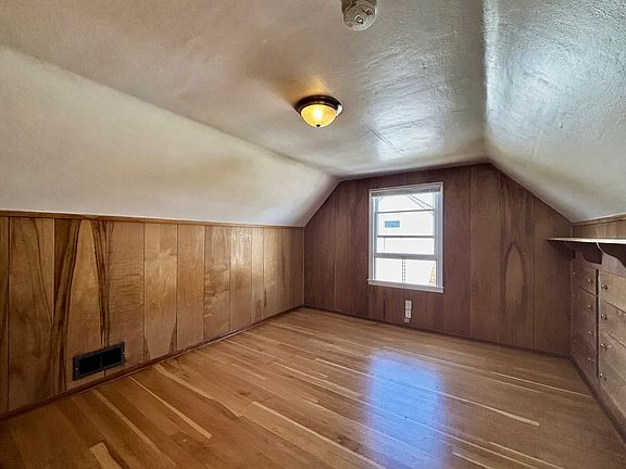 4th image of 4830 A St