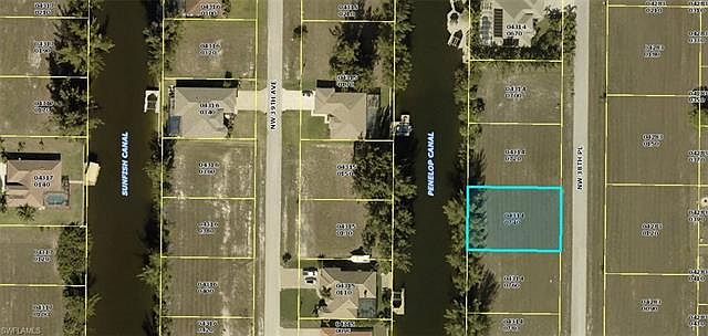 2nd image of 1624 NW 38th Pl