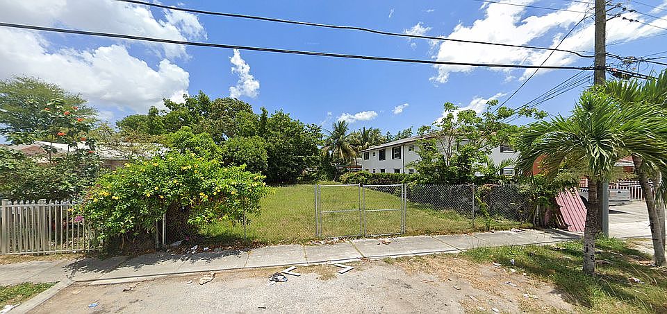 2nd image of 1903 NW 20th Ave
