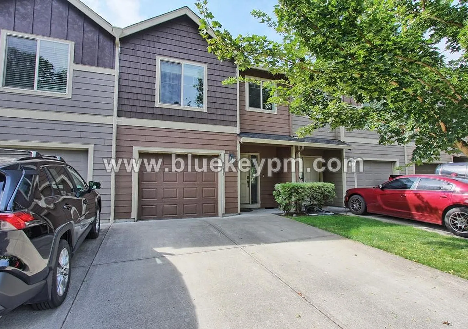3 Bed, 2.5 Bath Townhome Located Near Covington Neighborhood Park in Orchards — Photo 1