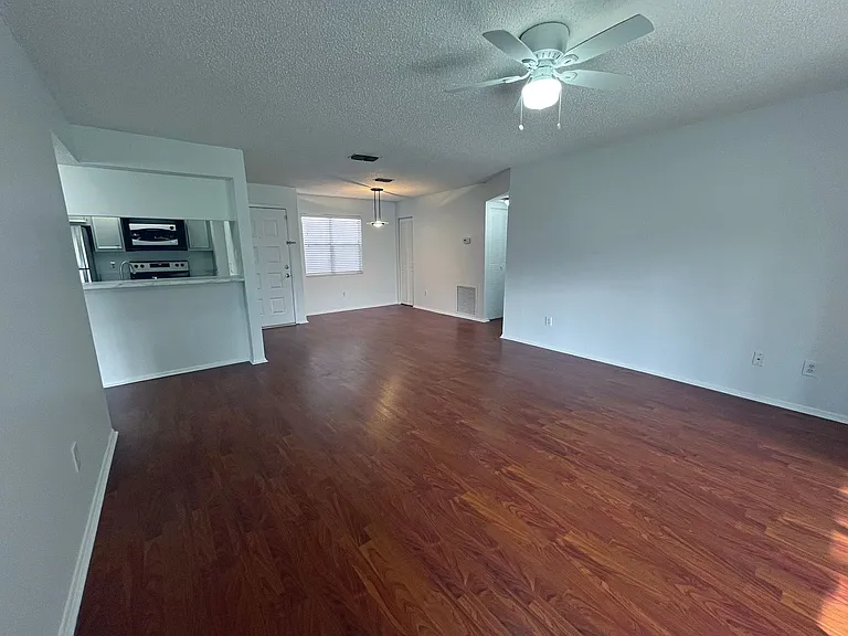 4207 Winding Moss Trl #208 — Photo 10