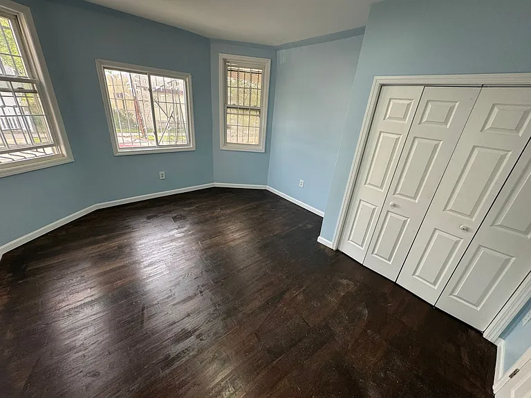 415 13th Ave #1L — Photo 3