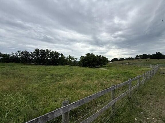 5th image of 665 Lillies Ferry Rd