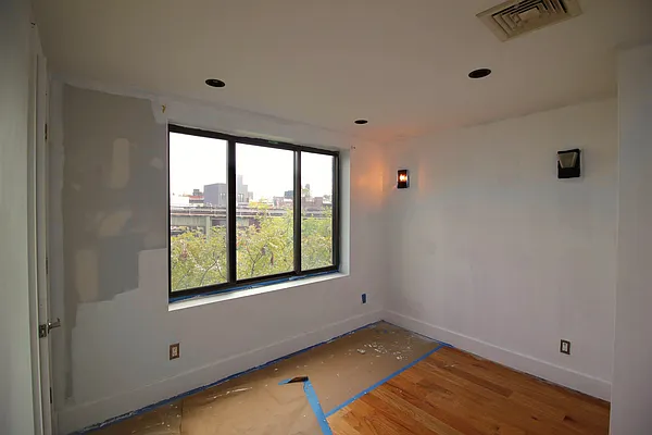 Rented by Hagstrom Management Inc | media 10