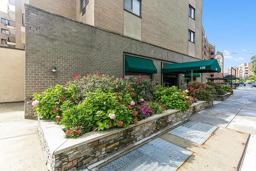 1st image of 100 E Hartsdale Avenue #2CW