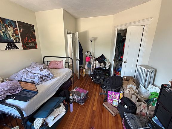 4th image of 11 Mt Hood Rd APT 3