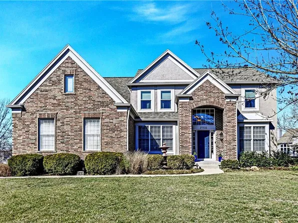 14316 Windsor St, Leawood, KS 66224