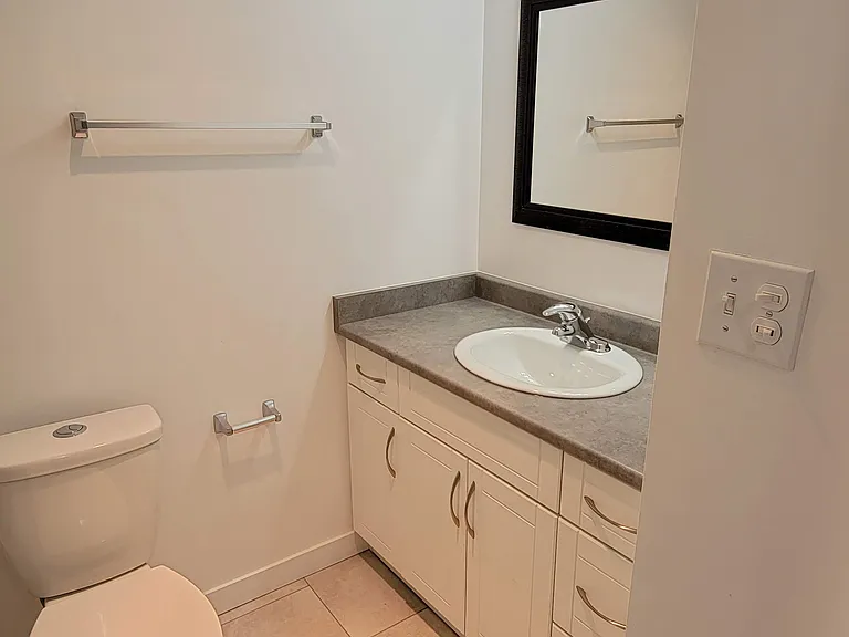 3055 North Rd #106 — Photo 11