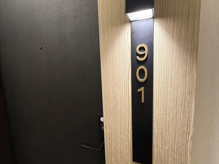 20 Soudan Ave #901 — Photo 4