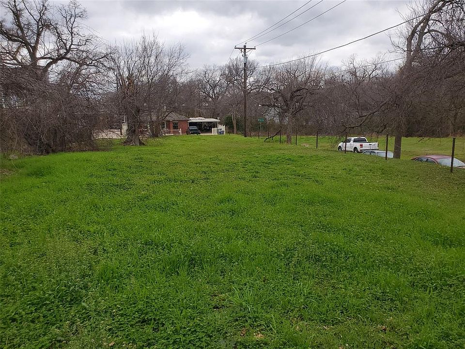 2nd image of 4634 Afton St