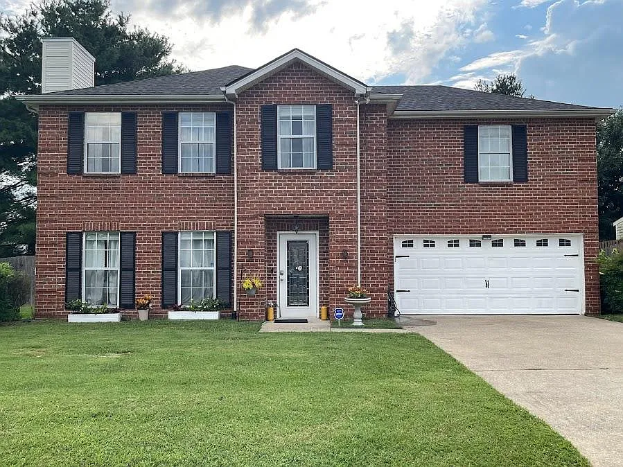 4004 Arnst Way