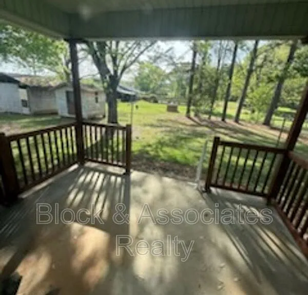 7176 New Hope Rd — Photo 2