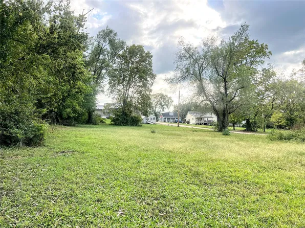 301 Emerson St, Park Hills, MO 63601