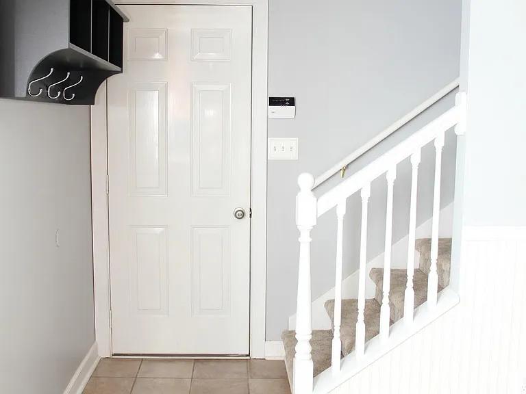 3826 Angelise Ln — Photo 9