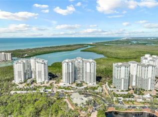 285 Grande Way APT 901, Naples, FL 34110