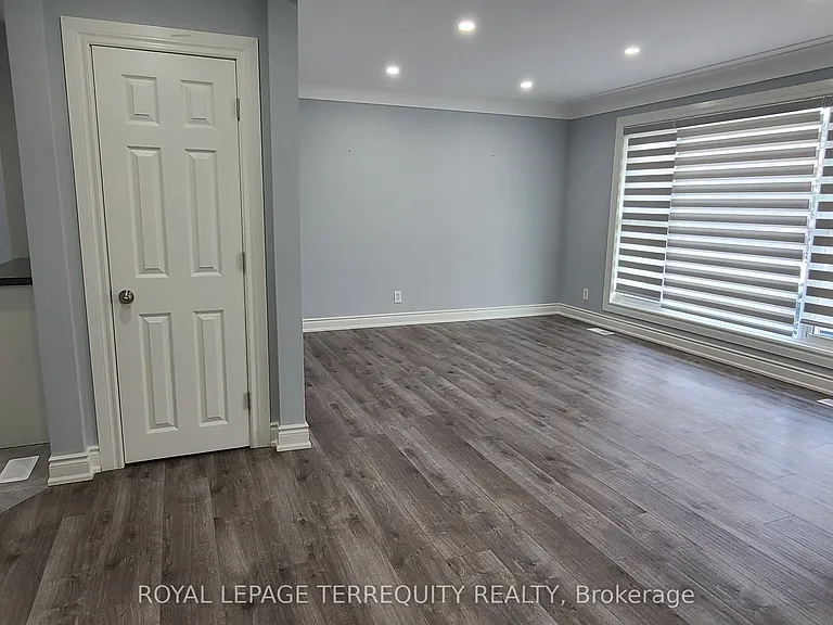 6950 Richmond Cres #MAIN FLOOR — Photo 10