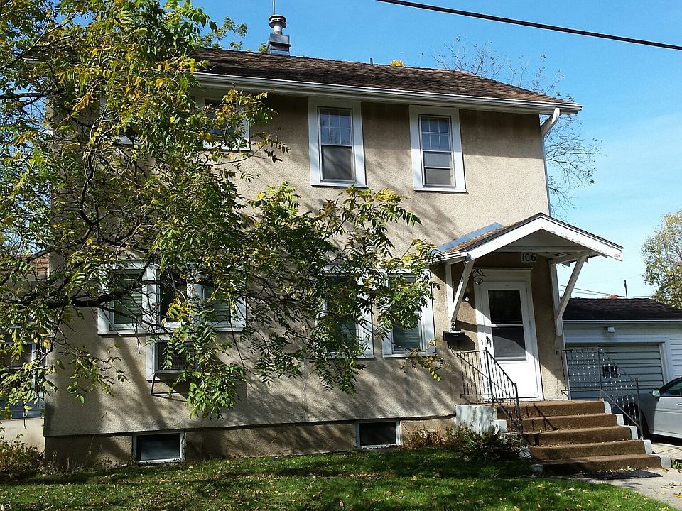 106 Spruce Ave - Private Entrance