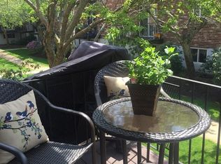 20 Westgate Rd APT 3, Newton, MA 02467