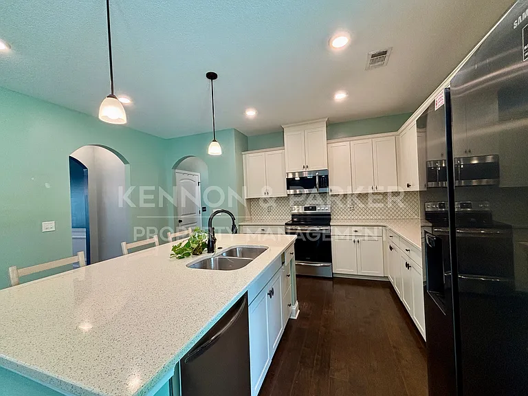 4526 Mountain Ivy Dr — Photo 11