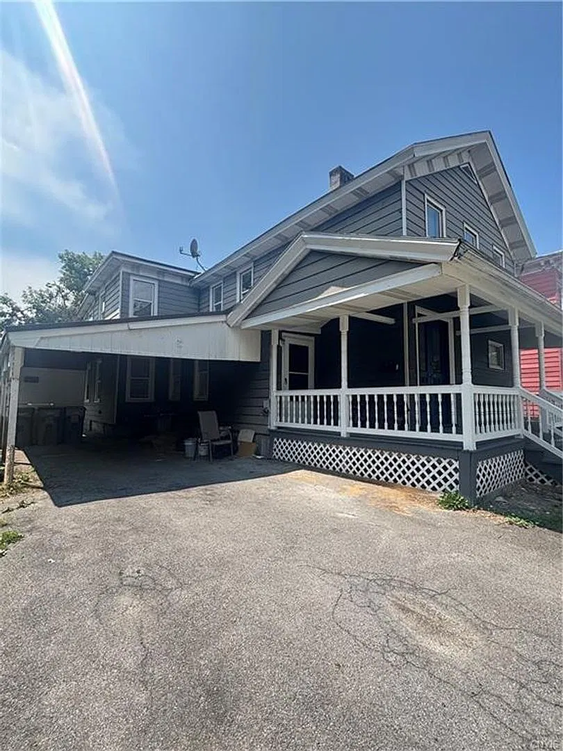 221 Turin Street — Photo 2