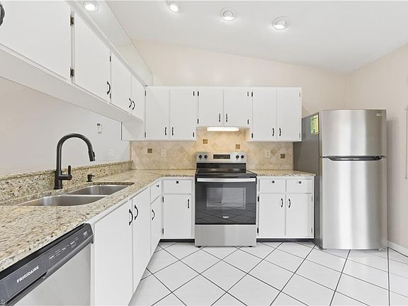 2nd image of 4031 Ice Castle WAY #3306