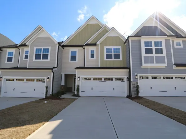 2470 Englemann Dr, New Hill, NC 27562