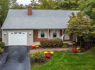 43 June Dr, Hatfield, PA 19440
