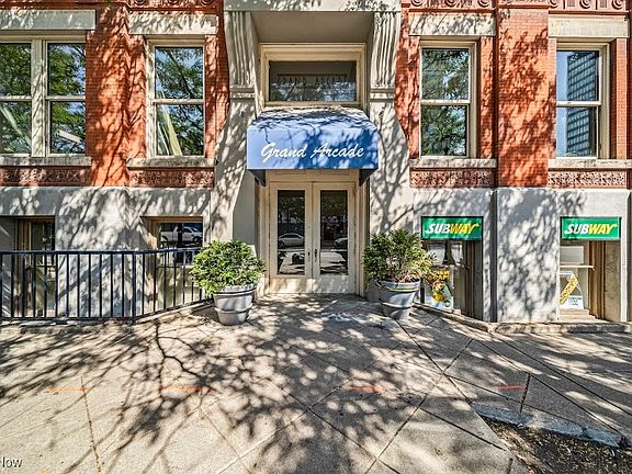 4th image of 408 W Saint Clair Ave APT 604