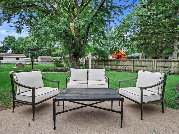 5th image of 1223 Mayfair Dr