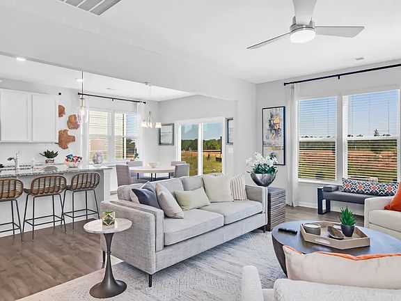 For Rent: $2,195 (3 beds, 3 baths, 2,250 Square Feet)