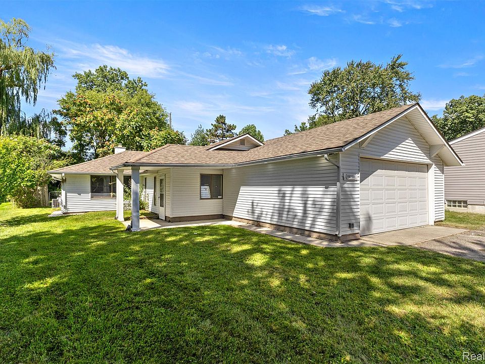 15705 Green Lane Ave, Livonia, MI 48154 | Zillow