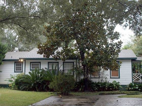 1st image of 4607 Hickory Shores Blvd