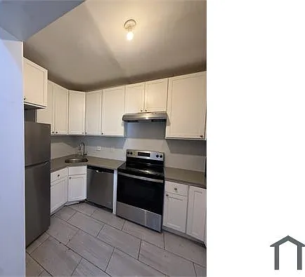 1 Fairland St #3 — Photo 5