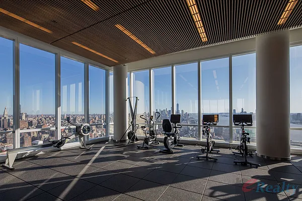 Rented by E Realty International Corp | media 30