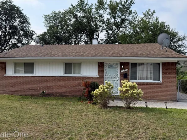 13351 Albany St, Oak Park, MI 48237