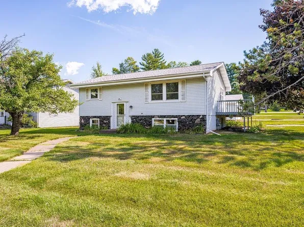 2802 Triggs Ave, Duluth, MN 55811