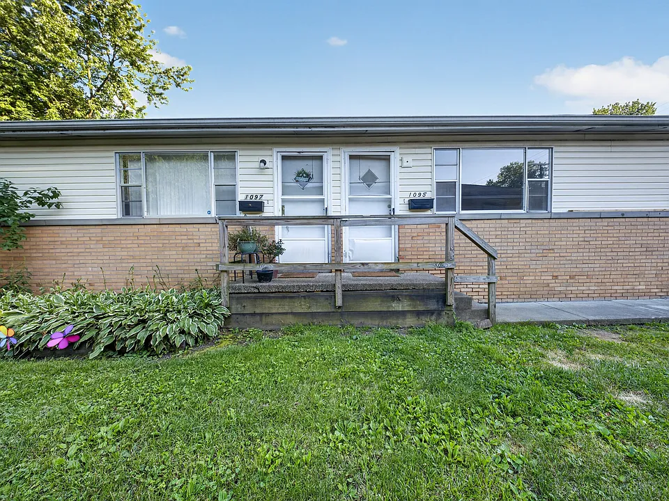 1095 Saint Michaels Ave #1095